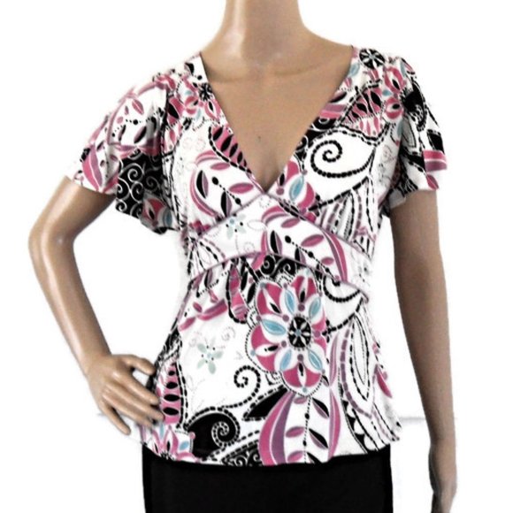 New York & Company Short Sleeve Tie Back Top - Picture 3 of 6